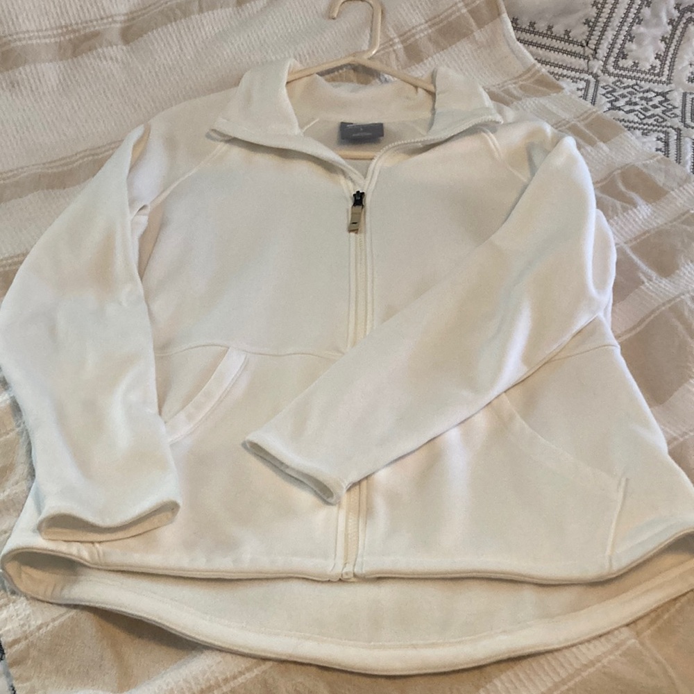 Skechers Women's White JacketSkechers fleece jacket